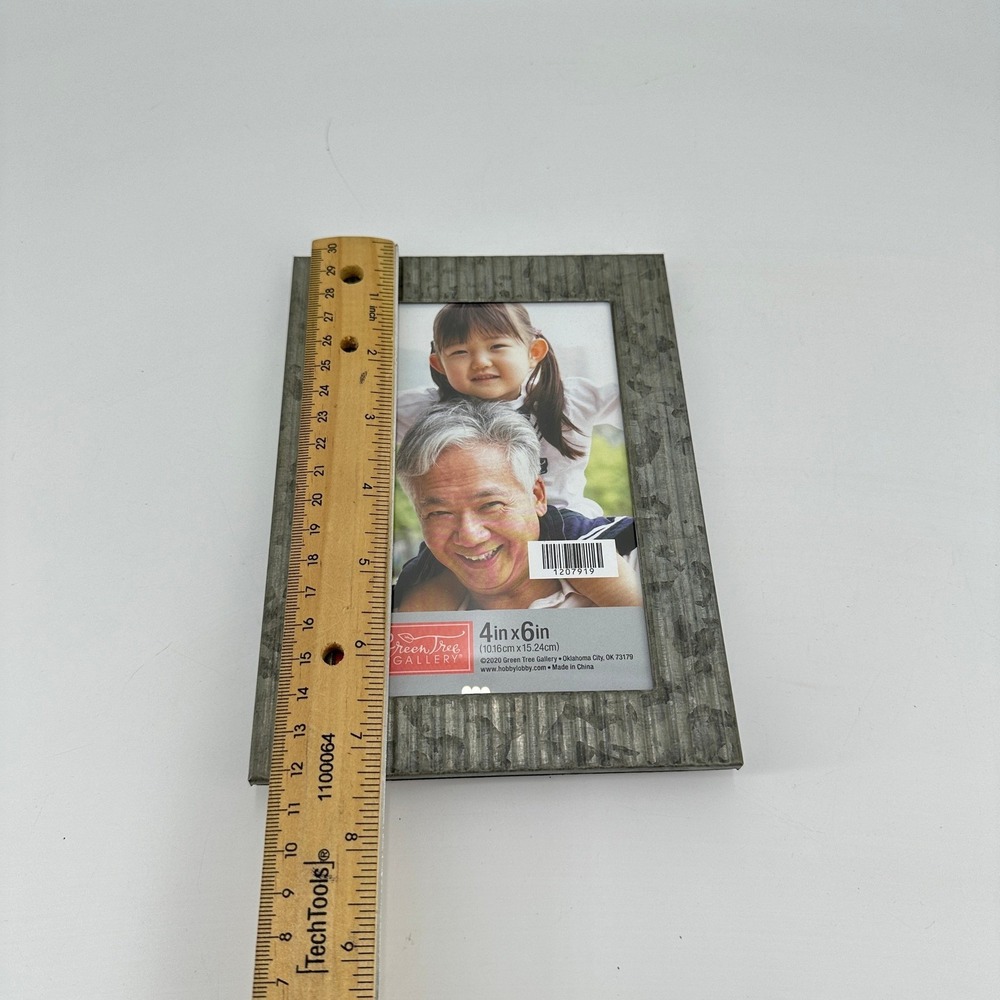 Green Tree Gallery 4x6 Corrugated Galvanized Metal Rustic Farmhouse Photo Frame - Picture 6 of 7